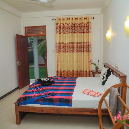 Hasaranga Holiday House Hikkaduwa Dış mekan fotoğraf